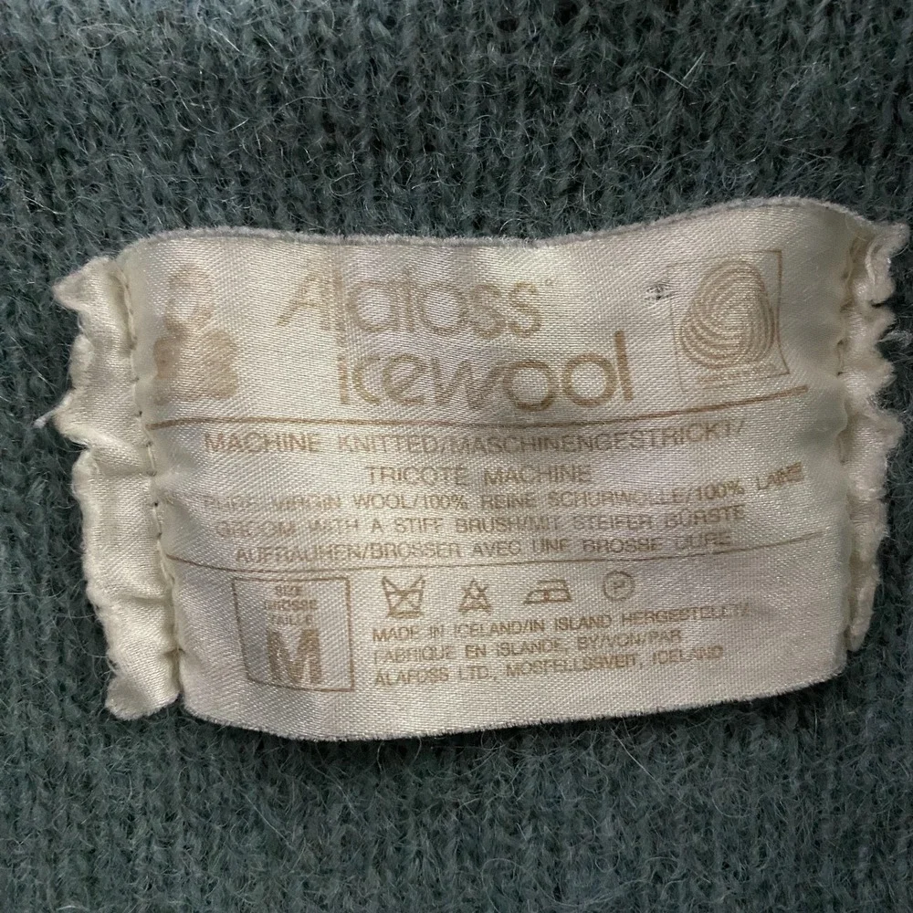 Alafoss Icewool Sweater size M Nordic Fair Isle Icelandic Wool Cardigan Heavy